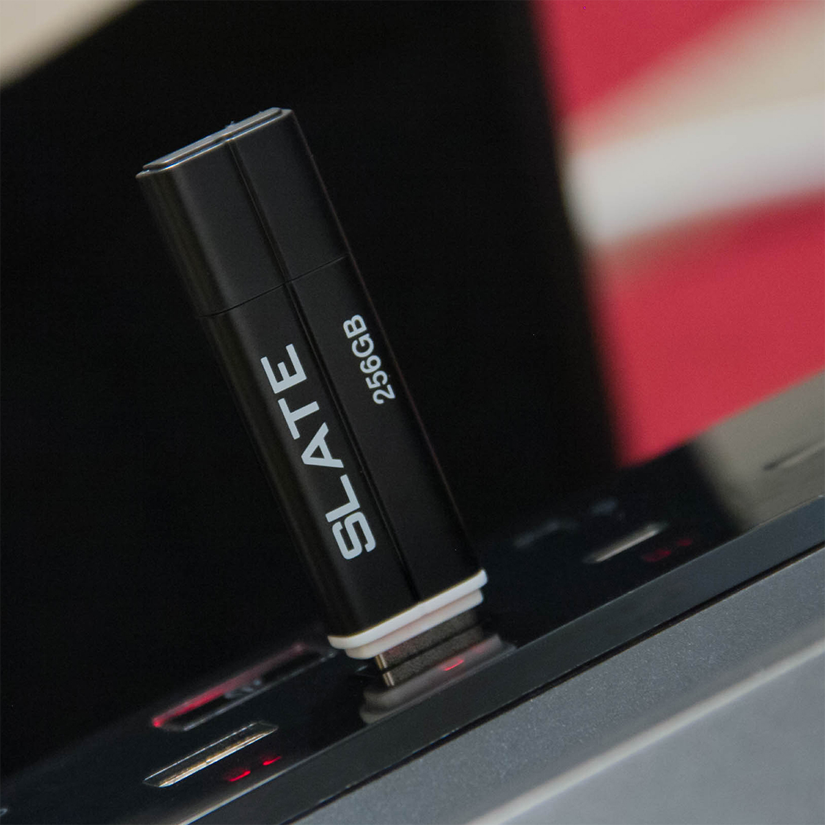 USB 隨身碟 – SLATE